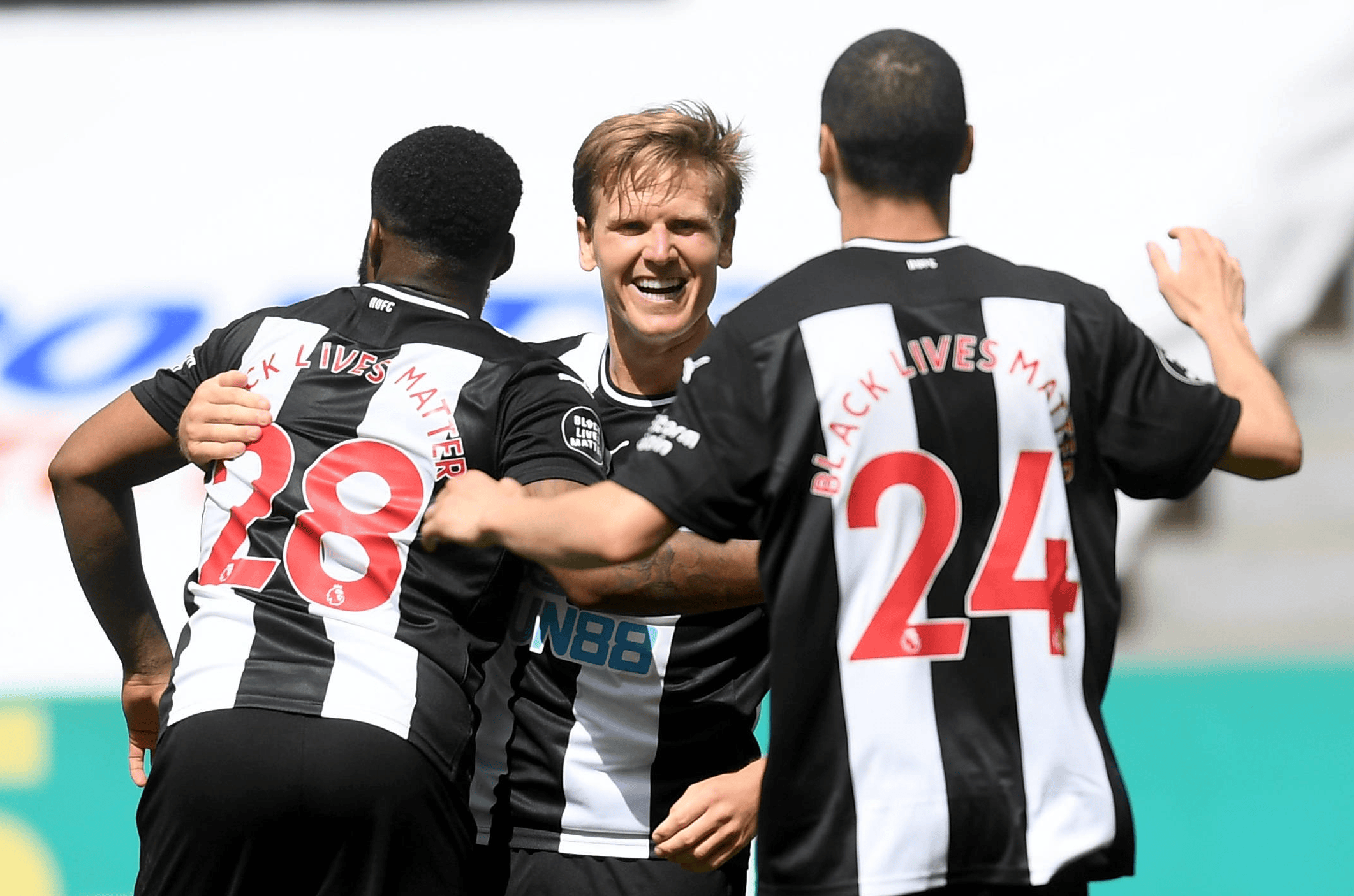 弗赖堡主场告捷，取得积分稳中有升