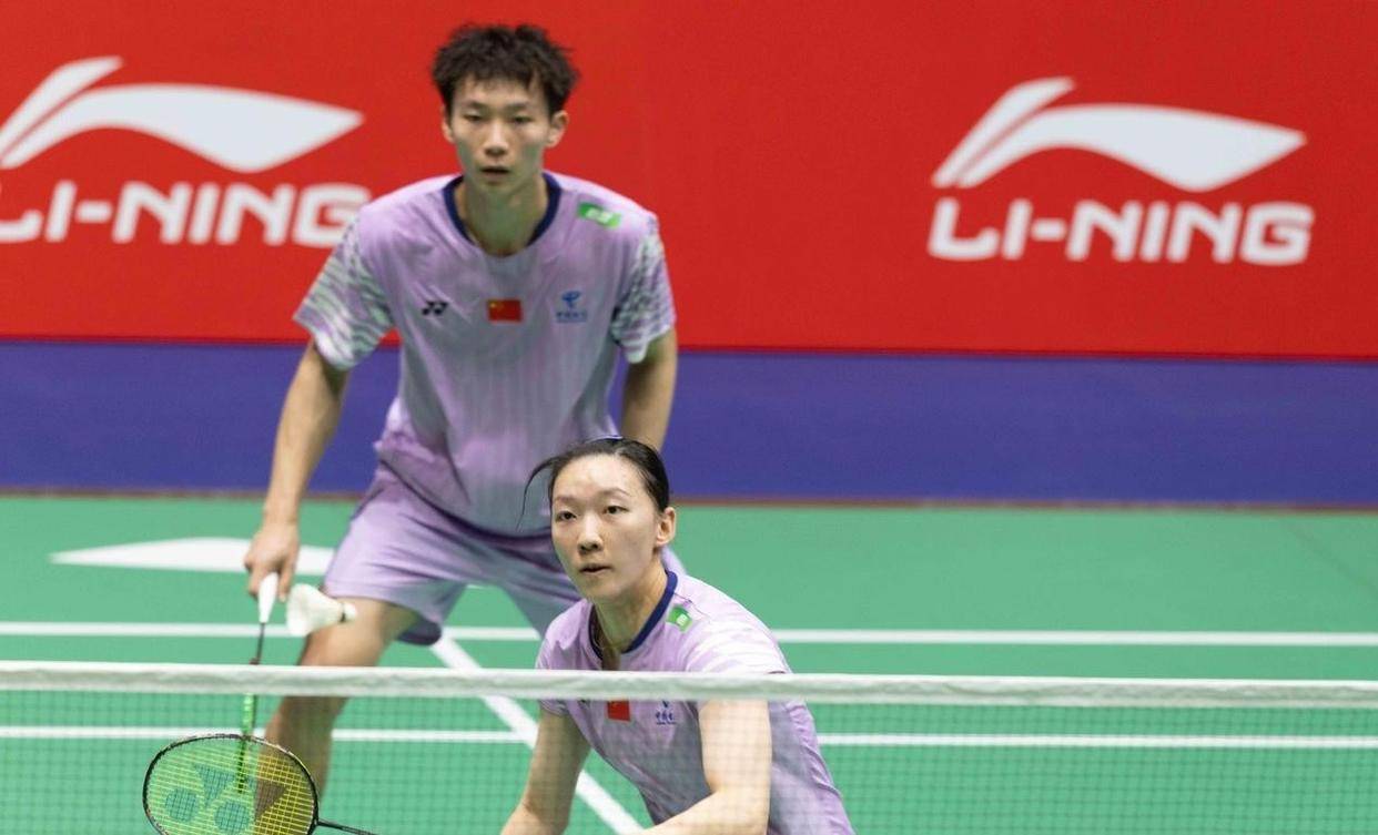 中国羽毛球队爆冷印度羽毛球队，辛杜高光表现的简单介绍