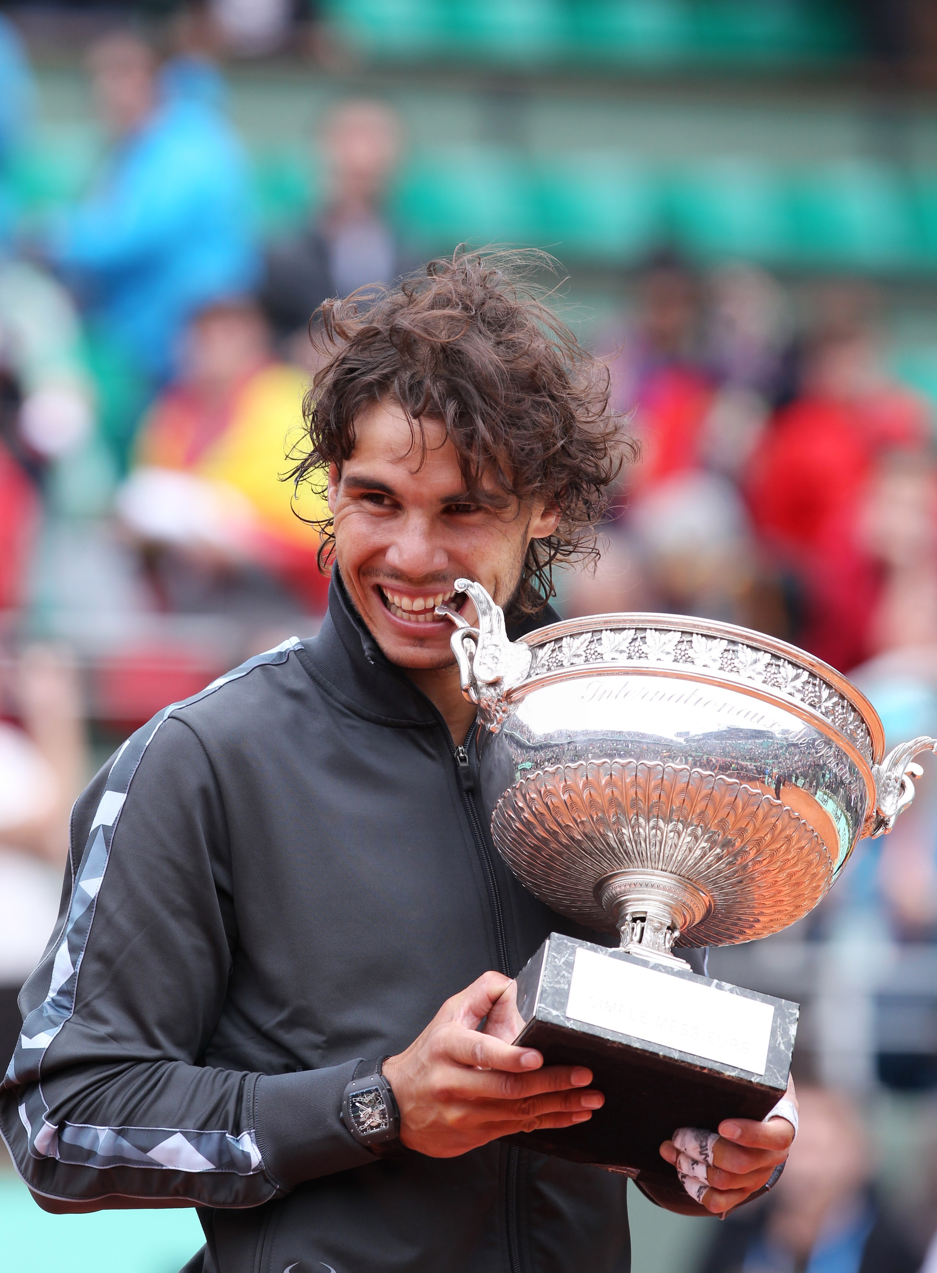 关于欧洲网球队力克法国网球队,纳达尔制霸全场的信息 关于欧洲网球队力克法国网球队,纳达尔制霸全场的信息