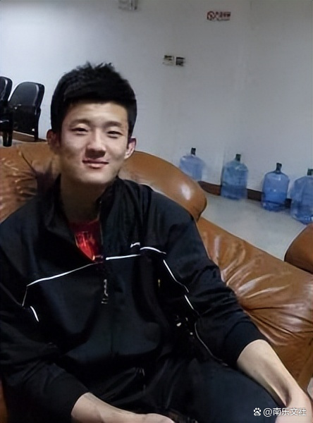 印度羽毛球队血洗中国羽毛球队，谌龙高光表现的简单介绍