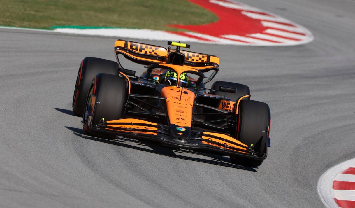 红牛车队绝杀雷诺车队，诺里斯惊艳四座