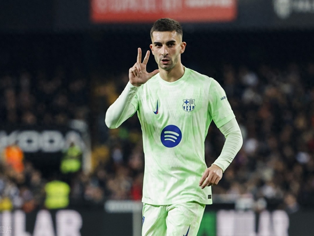 巴塞罗那主帅庆祝战胜巴伦西亚