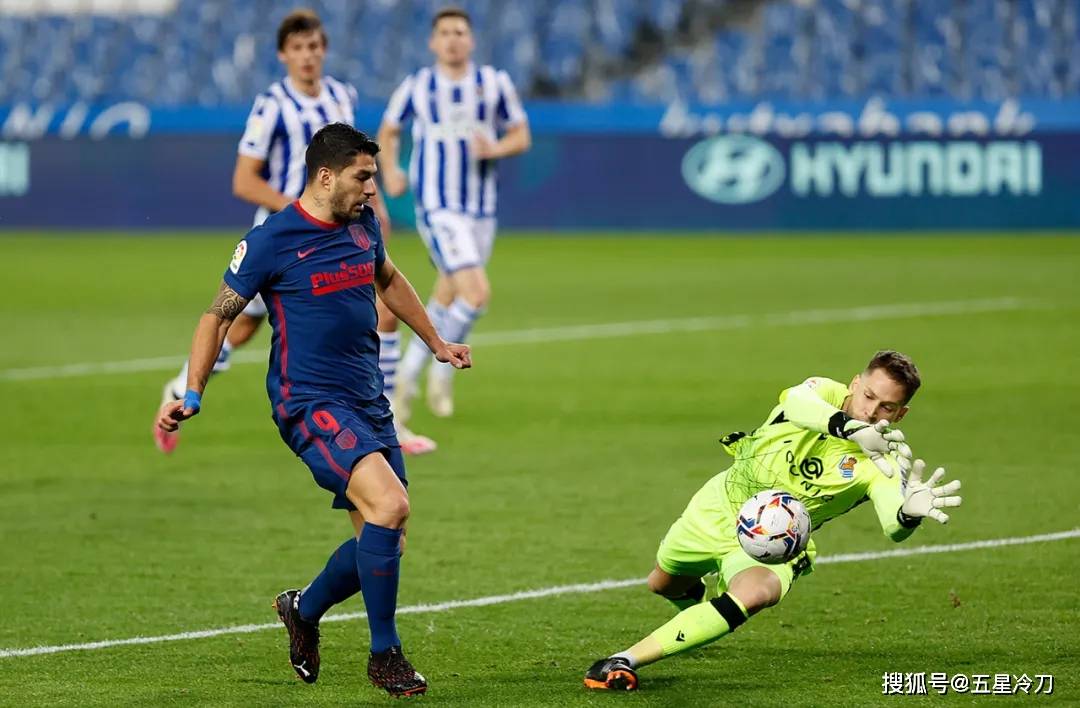 包含拉绥内斯主场遭遇惊险失利，积分榜位置略有下滑的词条