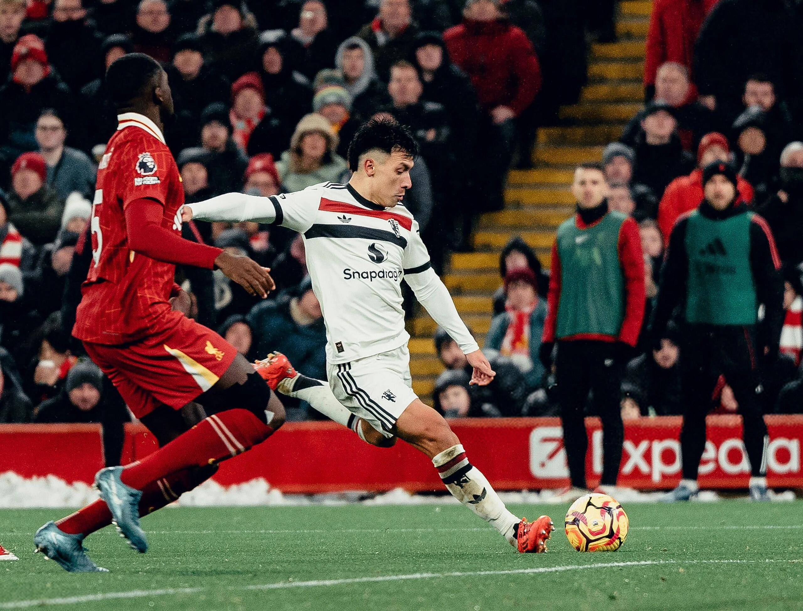 伯恩茅斯惊险逼平西布朗，降级压力不减的简单介绍