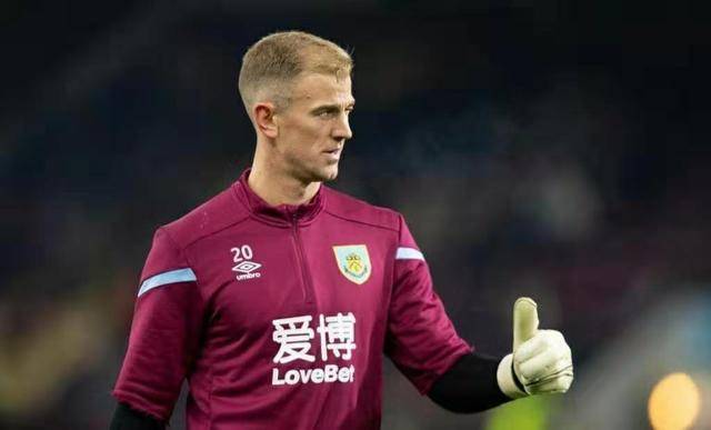 伯恩利客场击败莱斯特城，取得关键三分继续前行的简单介绍