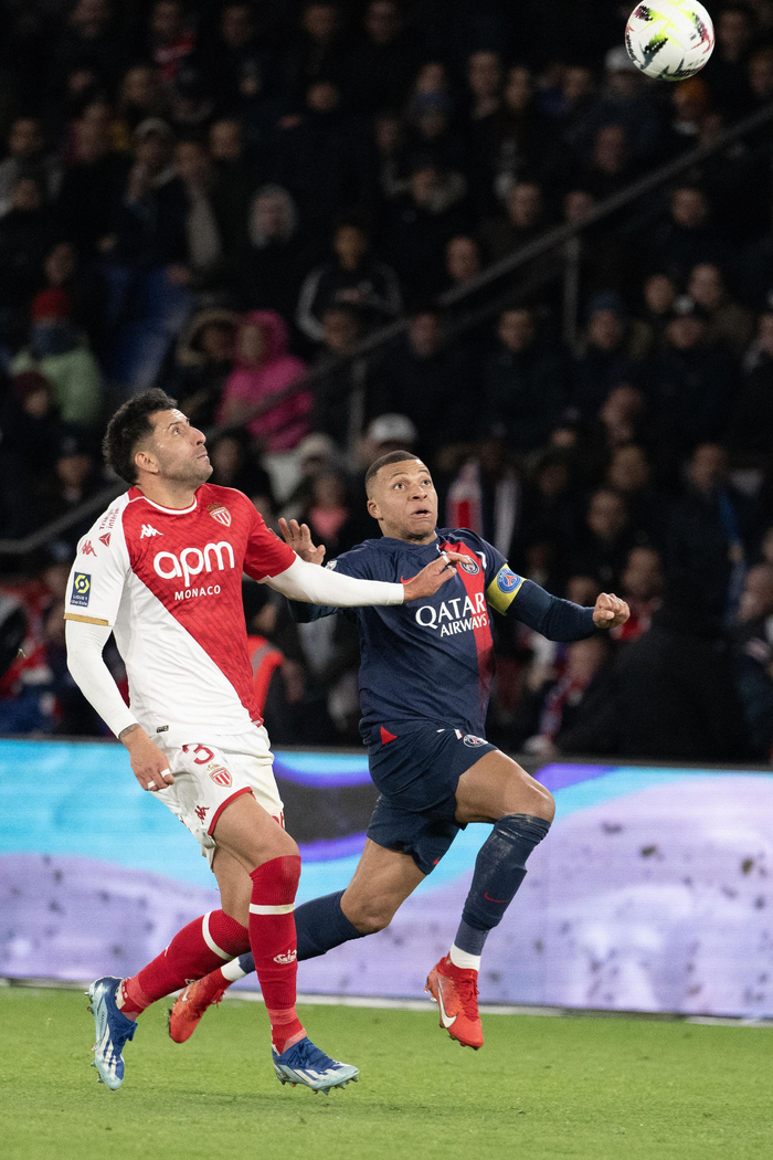 包含摩纳哥客场-深圳，继续领跑法甲榜首的词条