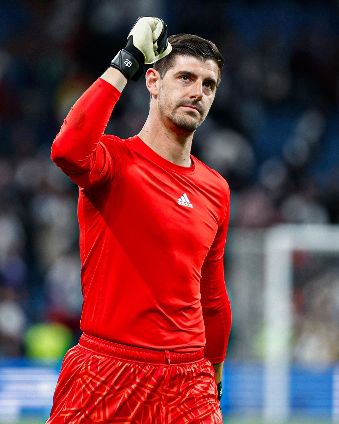 库尔图瓦表现出色帮助尼斯队获得胜利的简单介绍