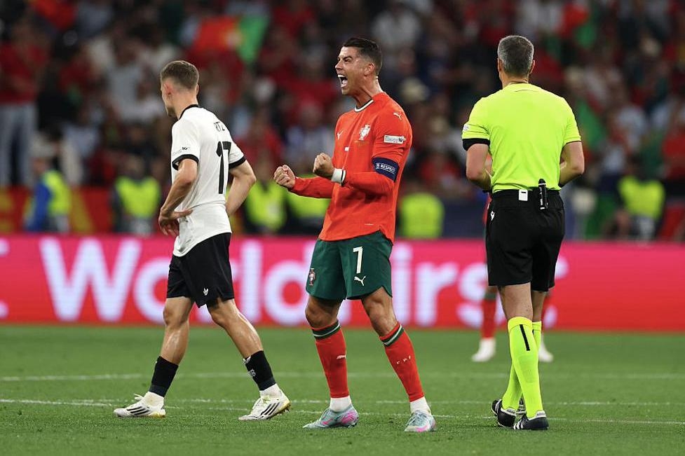 波兰队逆转葡萄牙队，林高远点燃赛场