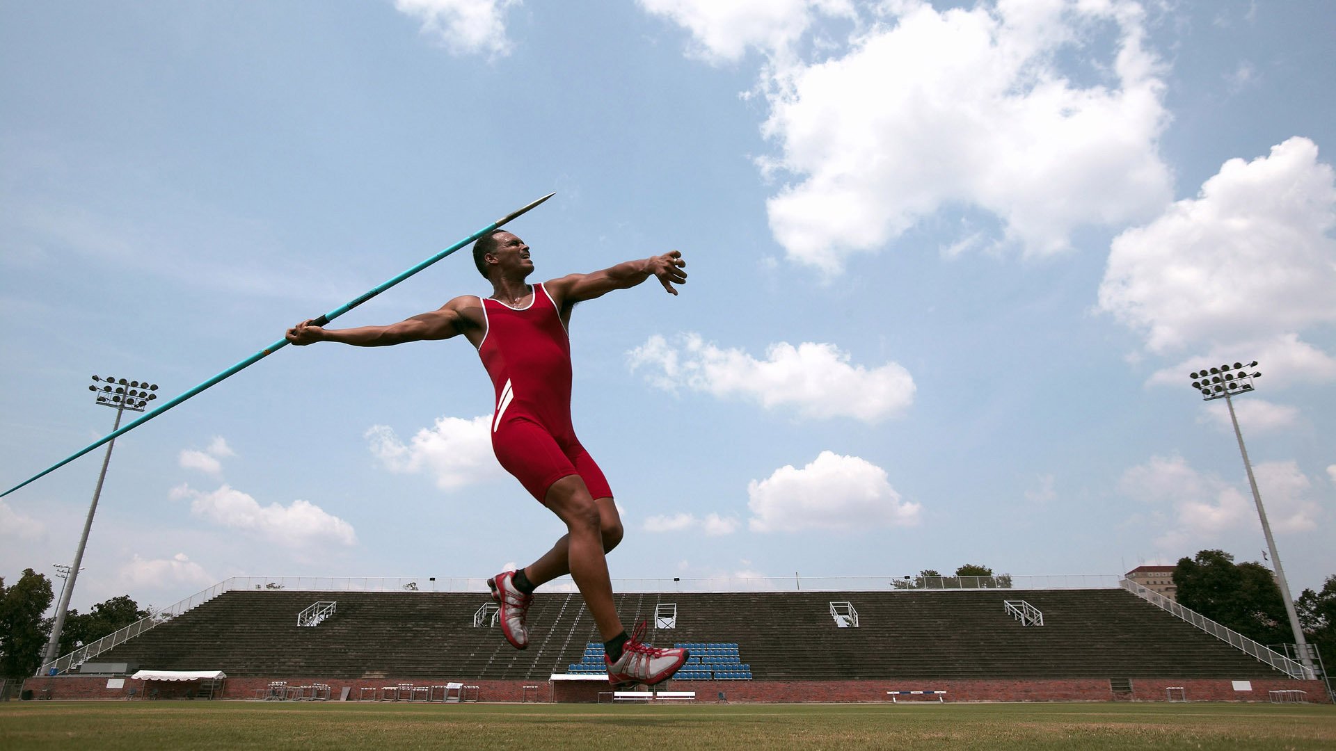 世界排名争夺战之夜，克瓦拉茨赫利亚硬仗之王